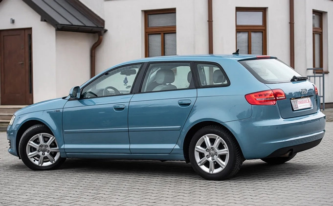Audi A3 cena 31000 przebieg: 262122, rok produkcji 2010 z Jedlicze małe 379